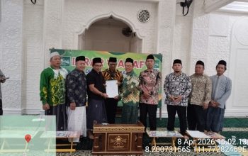 Penyuluh Agama Islam KUA Besuki Kawal Ikrar Wakaf di Masjid Al Amin Tanggulturus