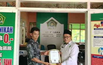 Penyerahan SKT ke MT di Karangrejo